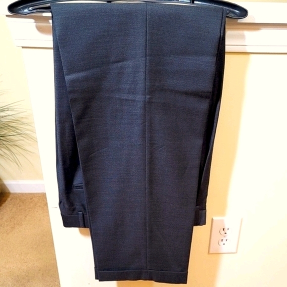 Joseph Abboud Modern Fit Suit - Picture 7 of 9